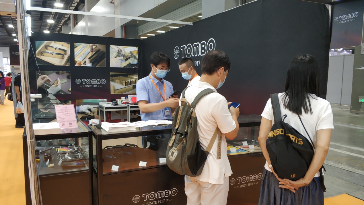 通寶口琴火爆亮相2020廣州國(guó)際樂(lè)器展